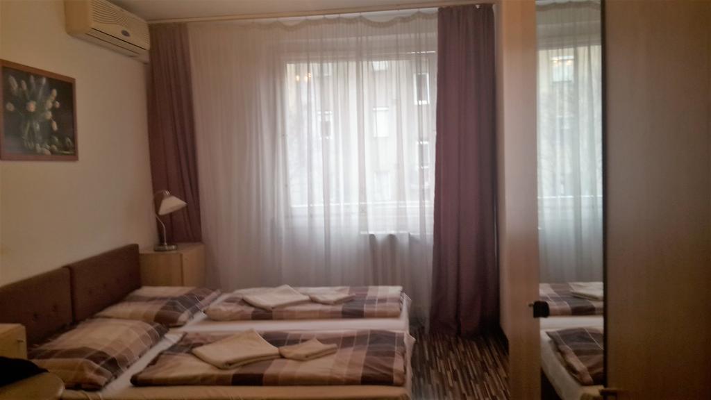 Judit Apartmanok Budapest Exteriör bild